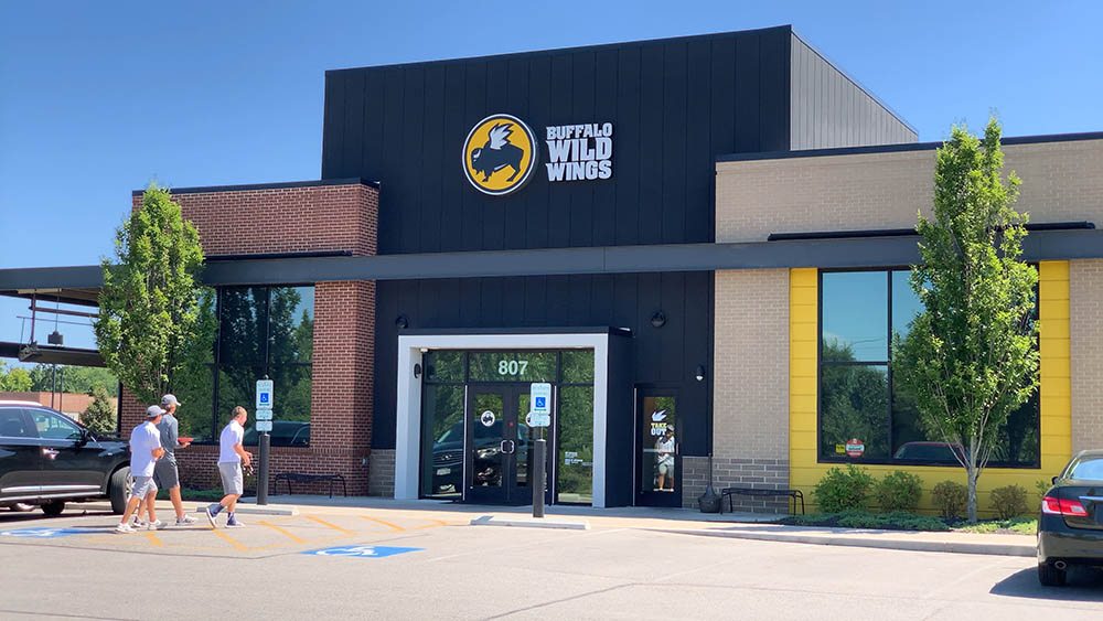 Buffalo Wild Wings | POLARIS Dining Columbus, OH